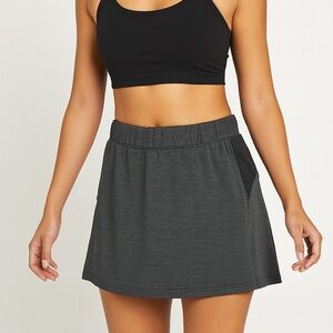 Columbia Charcoal Gray Knit Athletic Skirt with Built-In Inner Liner Size Small
